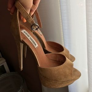 Steve Madden brown / nude heels